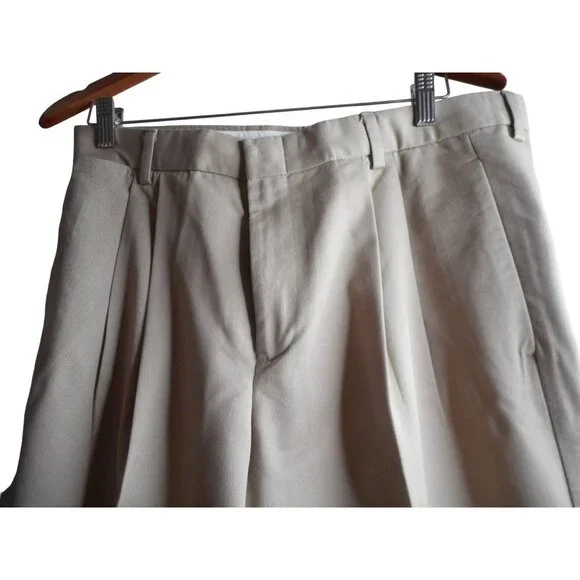 Vintage Dockers Sz 33W Pleated front cuffed cotton blend chino pants - Picture 2 of 6